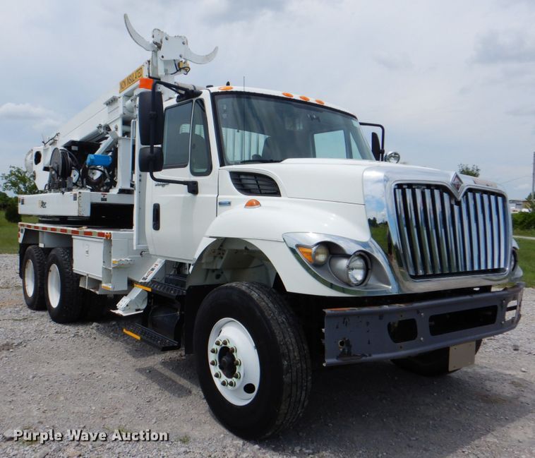 image for item HT9344 2008 International WorkStar 7400  pressure digger truck