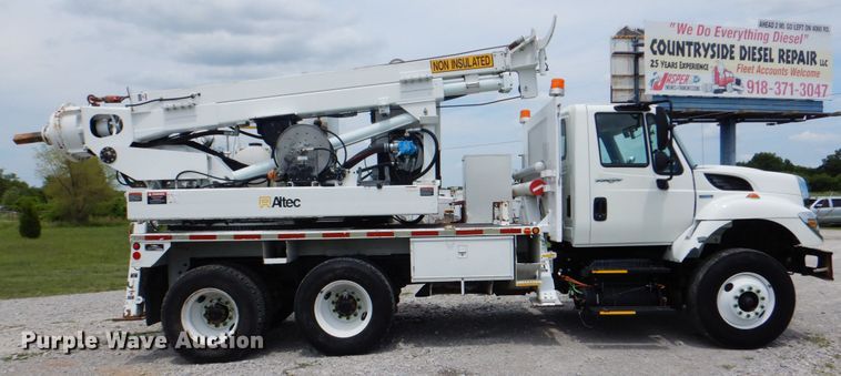 image for item HT9344 2008 International WorkStar 7400  pressure digger truck