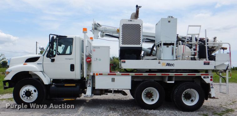 image for item HT9344 2008 International WorkStar 7400  pressure digger truck