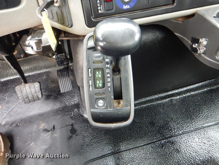 image for item HT9344 2008 International WorkStar 7400  pressure digger truck