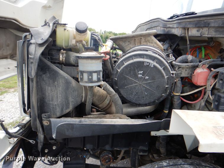 image for item HT9344 2008 International WorkStar 7400  pressure digger truck