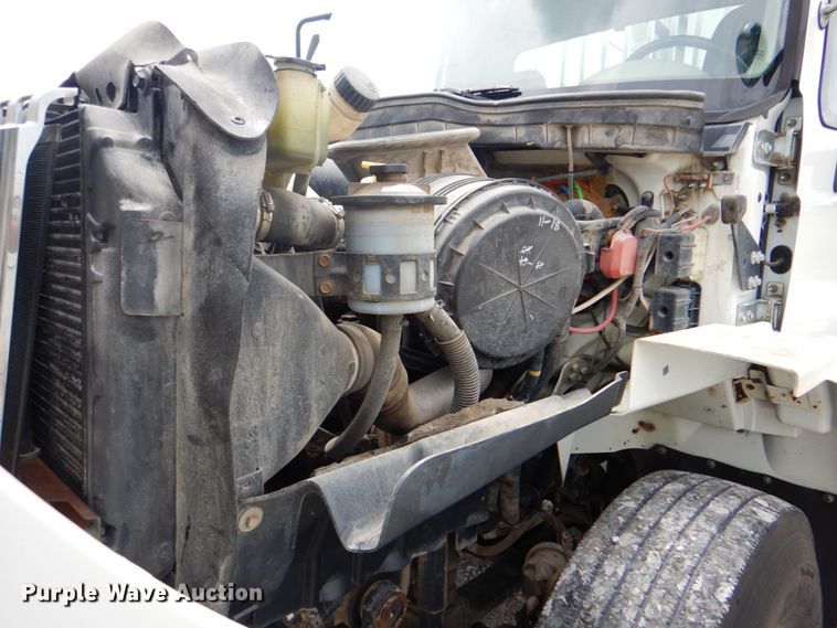 image for item HT9344 2008 International WorkStar 7400  pressure digger truck