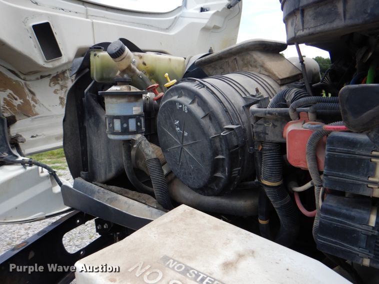 image for item HT9344 2008 International WorkStar 7400  pressure digger truck