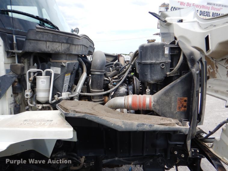 image for item HT9344 2008 International WorkStar 7400  pressure digger truck