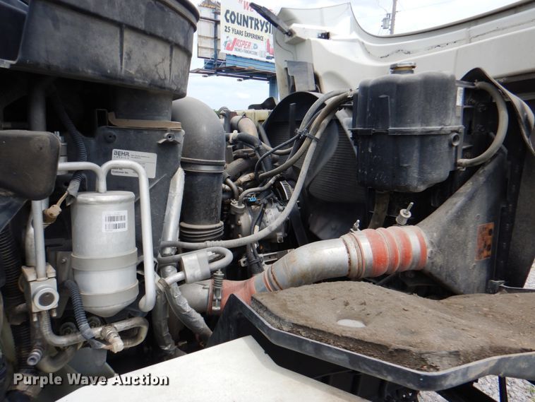 image for item HT9344 2008 International WorkStar 7400  pressure digger truck