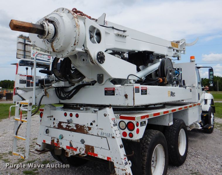 image for item HT9344 2008 International WorkStar 7400  pressure digger truck