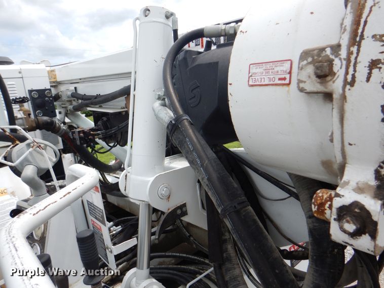 image for item HT9344 2008 International WorkStar 7400  pressure digger truck