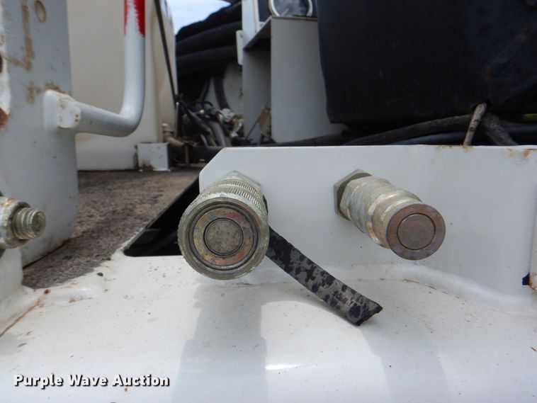 image for item HT9344 2008 International WorkStar 7400  pressure digger truck