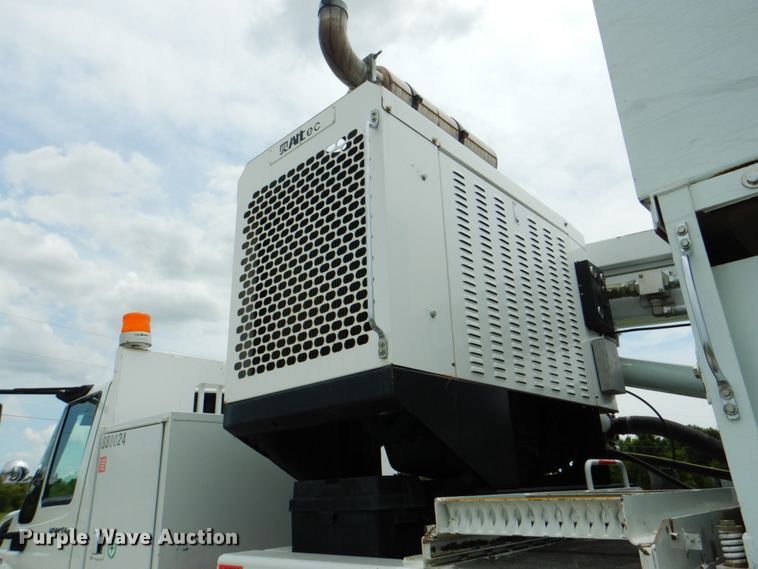 image for item HT9344 2008 International WorkStar 7400  pressure digger truck