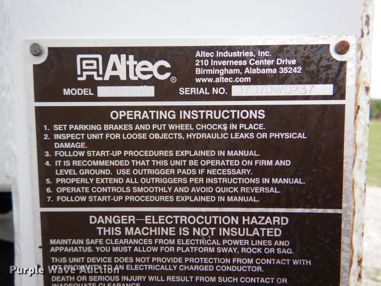 image for item HT9344 2008 International WorkStar 7400  pressure digger truck