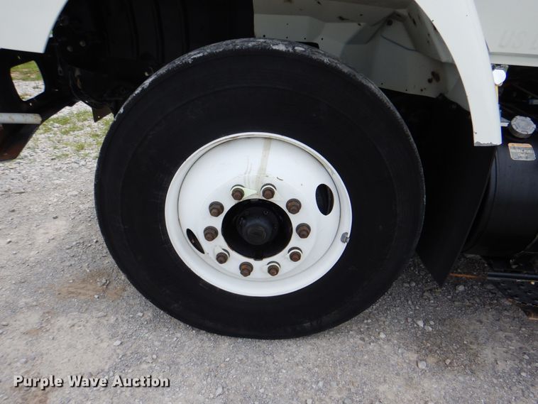 image for item HT9344 2008 International WorkStar 7400  pressure digger truck