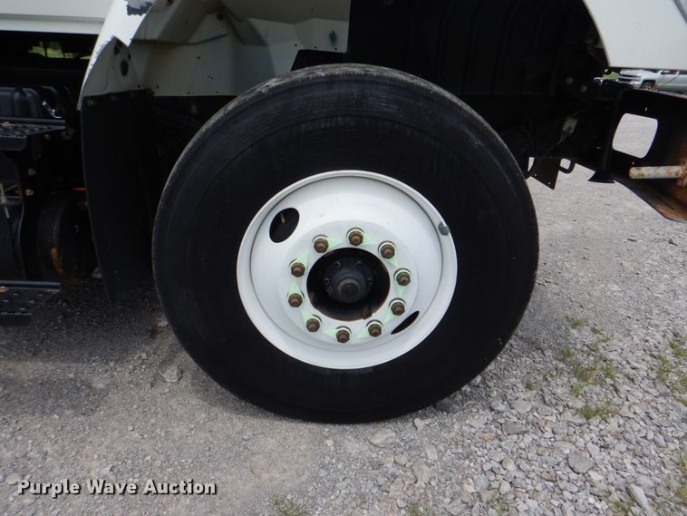 image for item HT9344 2008 International WorkStar 7400  pressure digger truck