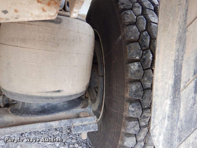 image for item HT9344 2008 International WorkStar 7400  pressure digger truck