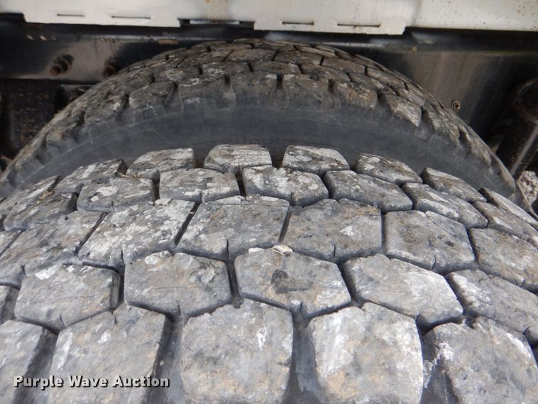 image for item HT9344 2008 International WorkStar 7400  pressure digger truck