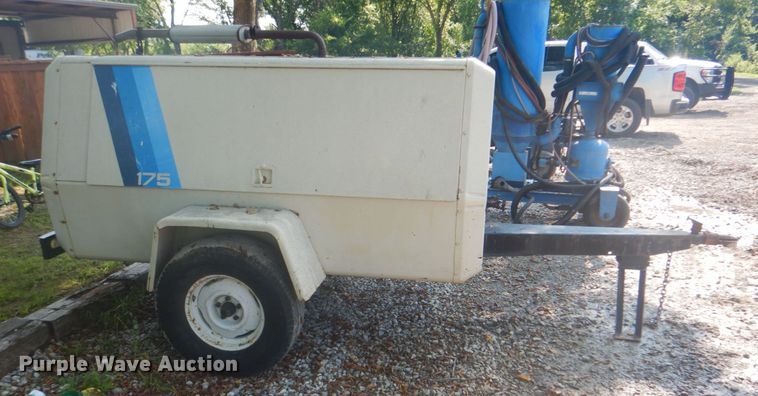 image for item IA9990 Ingersoll Rand P175WW  air compressor