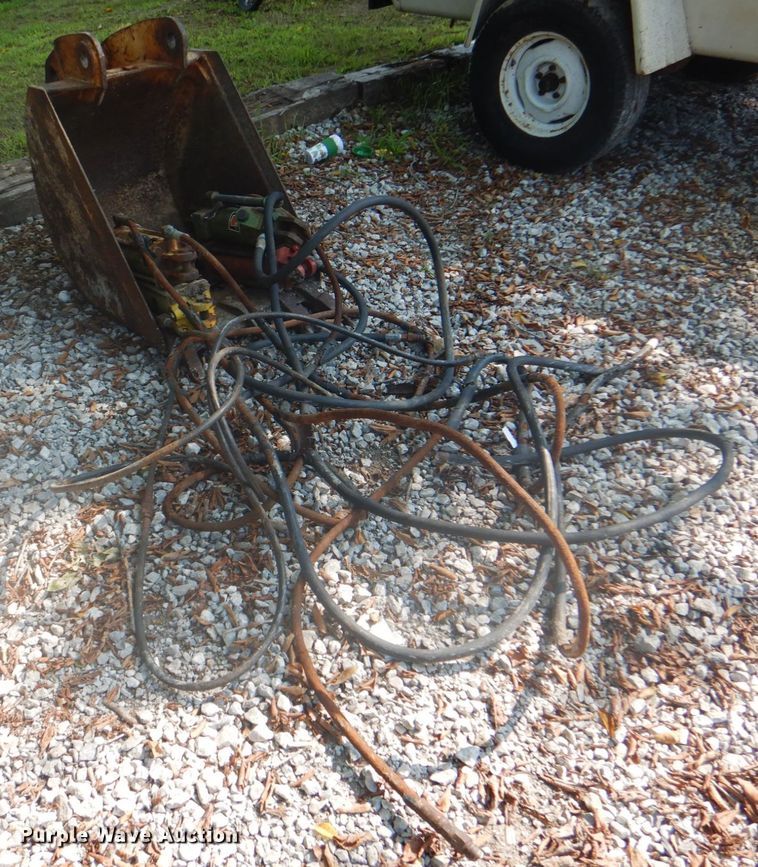 image for item IA9991 23"W bucket