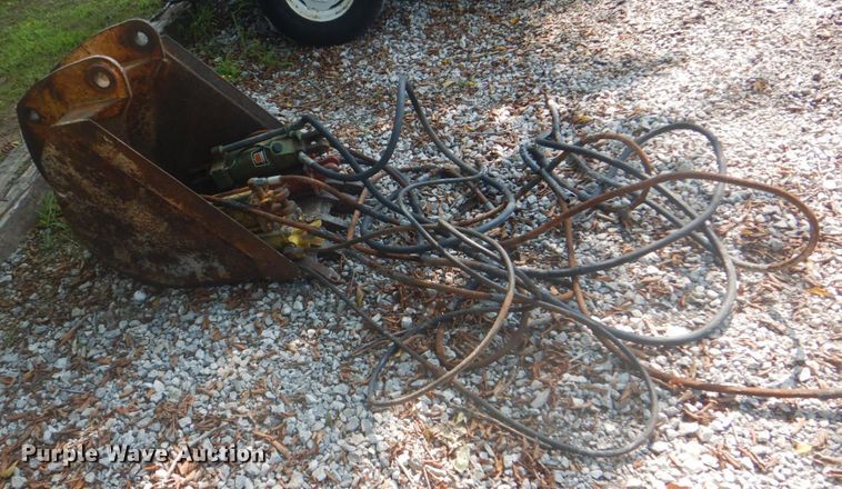 image for item IA9991 23"W bucket