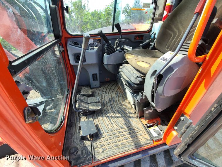 image for item IC9852 2011 Kubota KX080-3  mini excavator
