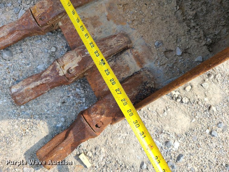 image for item IC9852 2011 Kubota KX080-3  mini excavator