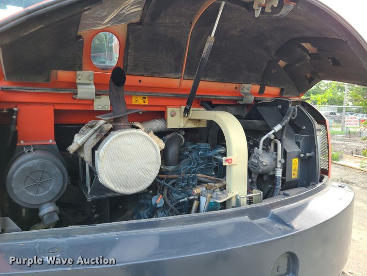 image for item IC9852 2011 Kubota KX080-3  mini excavator