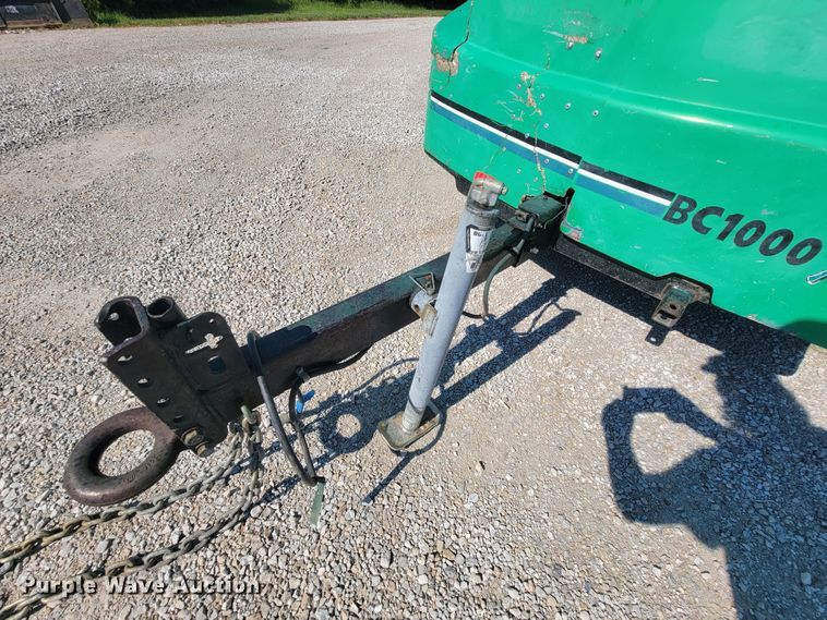 image for item IF9935 2005 Vermeer BC1000XL  wood chipper