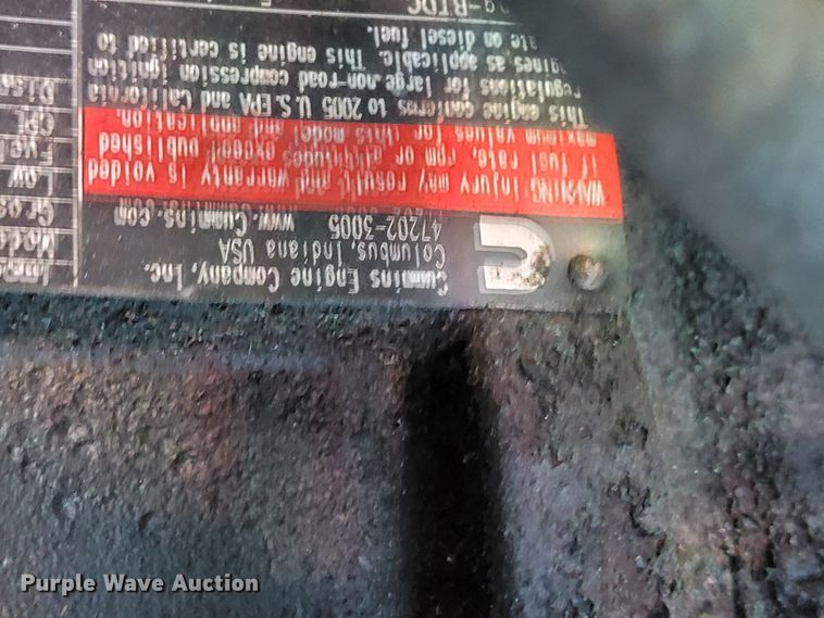 image for item IF9935 2005 Vermeer BC1000XL  wood chipper