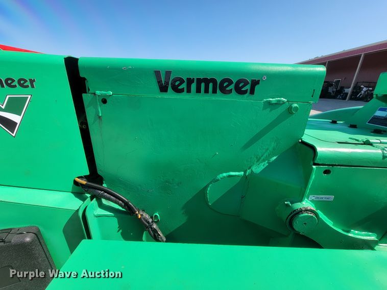 image for item IF9935 2005 Vermeer BC1000XL  wood chipper