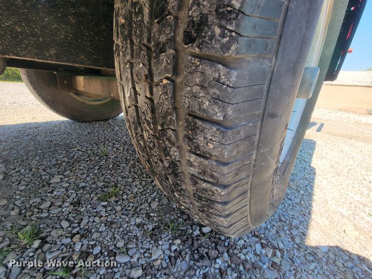 image for item IF9935 2005 Vermeer BC1000XL  wood chipper