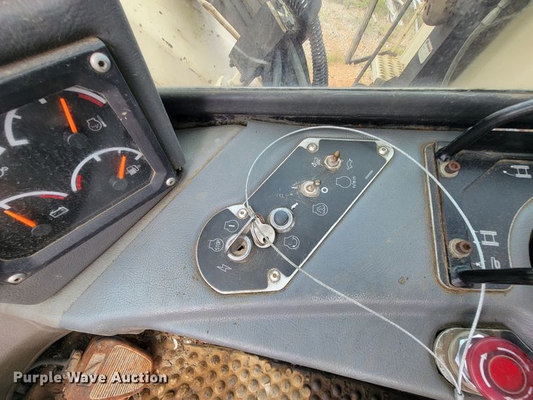 image for item IF9980 Ingersoll Rand ECM-720  blasthole drill