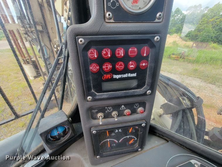 image for item IF9980 Ingersoll Rand ECM-720  blasthole drill