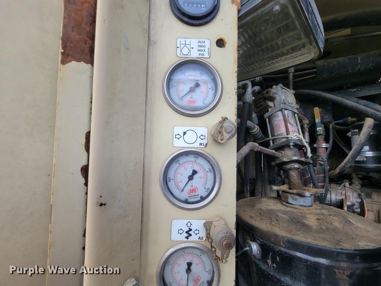 image for item IF9980 Ingersoll Rand ECM-720  blasthole drill