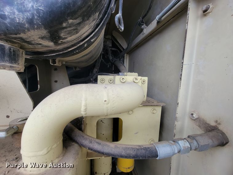 image for item IF9980 Ingersoll Rand ECM-720  blasthole drill