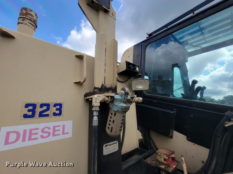 image for item IF9980 Ingersoll Rand ECM-720  blasthole drill