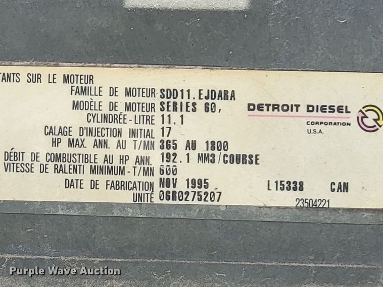 image for item IF9989 1996 Freightliner FLD120  water truck