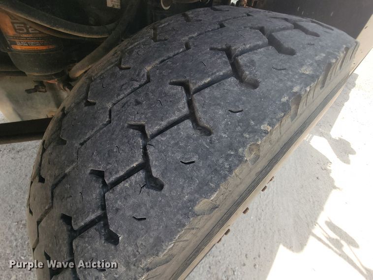 image for item IF9989 1996 Freightliner FLD120  water truck