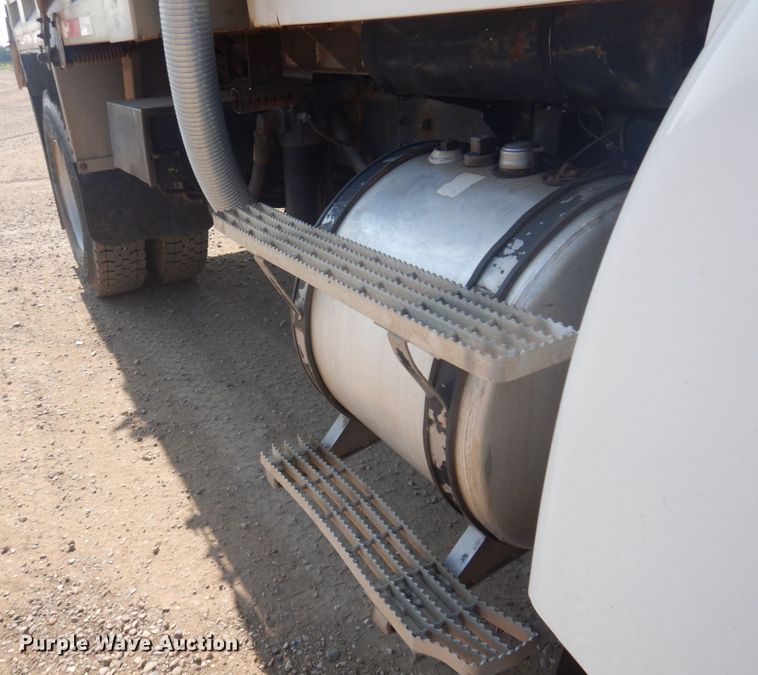 image for item IH9276 2001 Sterling L8500  dump truck