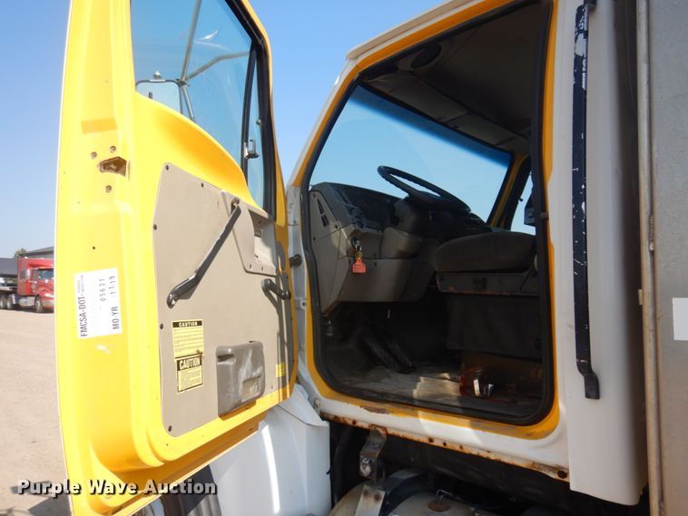 image for item IH9276 2001 Sterling L8500  dump truck