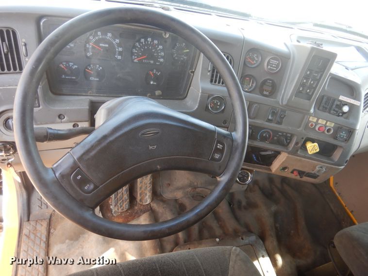 image for item IH9276 2001 Sterling L8500  dump truck