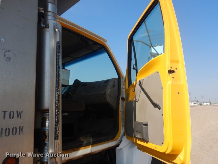 image for item IH9276 2001 Sterling L8500  dump truck