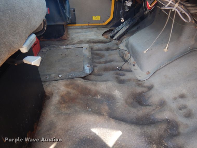 image for item IH9276 2001 Sterling L8500  dump truck