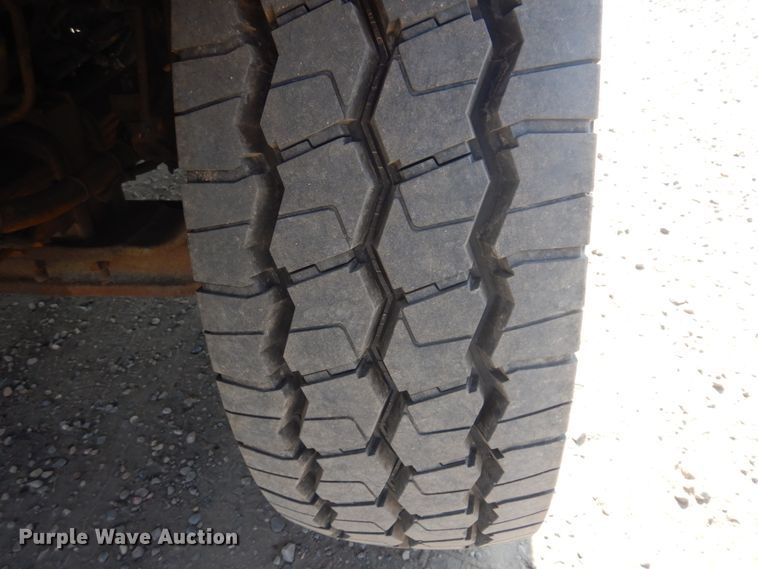 image for item IH9276 2001 Sterling L8500  dump truck