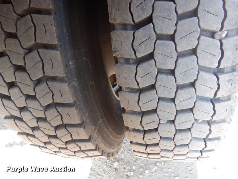 image for item IH9276 2001 Sterling L8500  dump truck