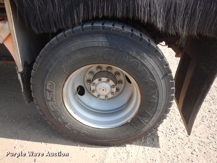 image for item IH9276 2001 Sterling L8500  dump truck