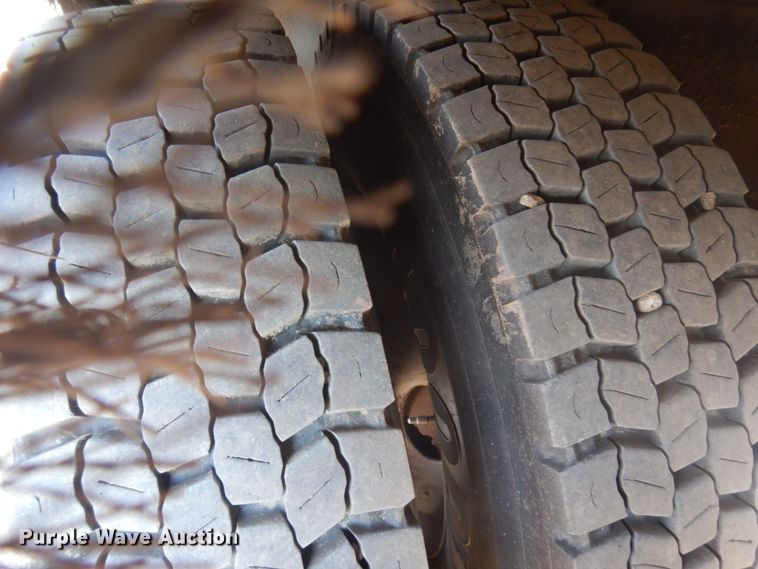 image for item IH9276 2001 Sterling L8500  dump truck