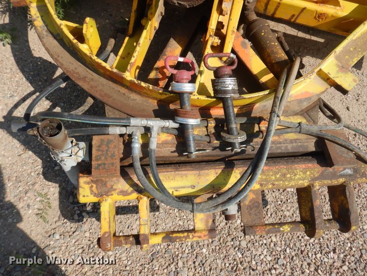 image for item IH9276 2001 Sterling L8500  dump truck