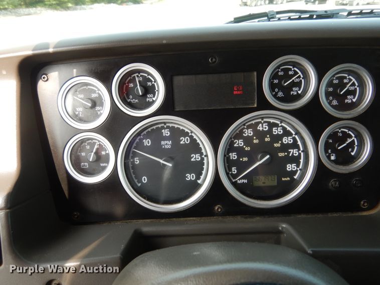 image for item II9667 2008 Sterling LT9500  dump truck