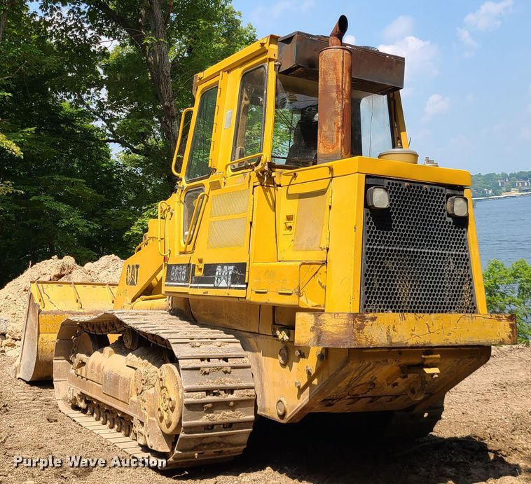 image for item IJ9048 1998 Caterpillar 963B  track loader