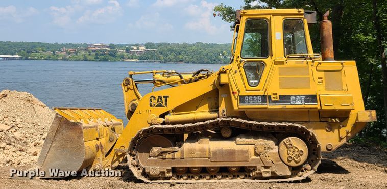 image for item IJ9048 1998 Caterpillar 963B  track loader