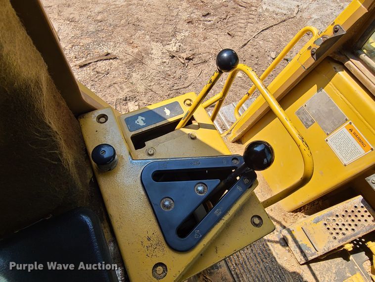 image for item IJ9048 1998 Caterpillar 963B  track loader