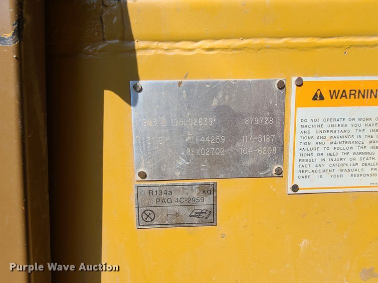 image for item IJ9048 1998 Caterpillar 963B  track loader